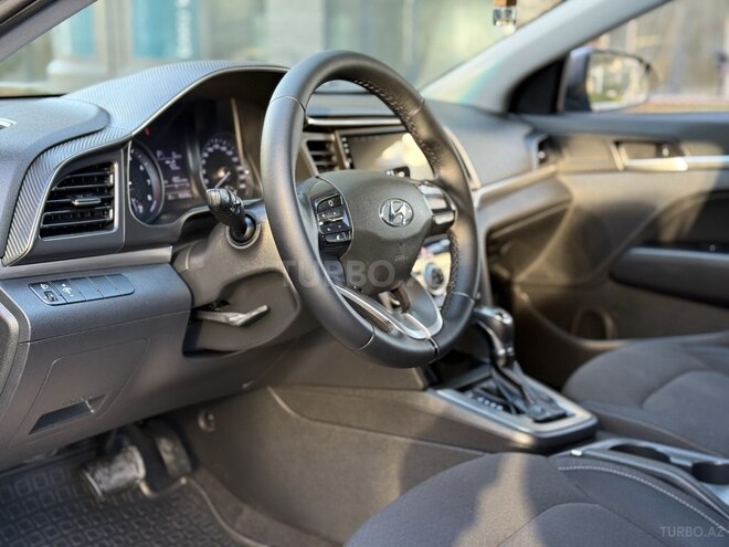 Hyundai Elantra 2019, 89,900 km - 1.6 л - Bakı