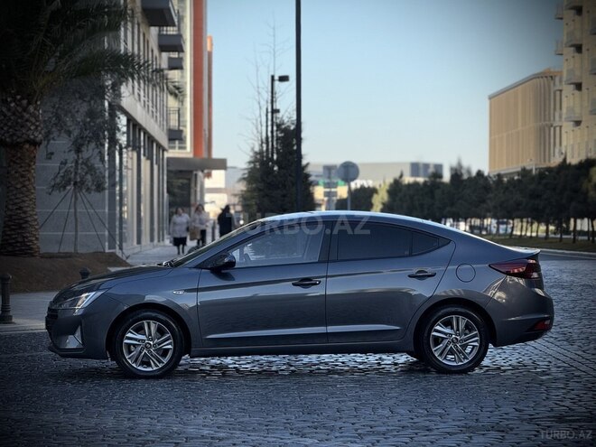 Hyundai Elantra 2019, 89,900 km - 1.6 л - Bakı