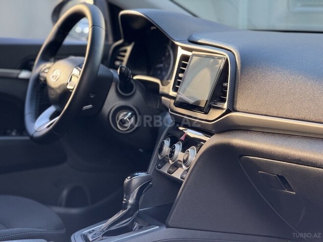 Hyundai Elantra 2019, 89,900 km - 1.6 л - Bakı