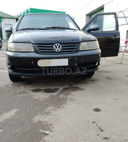 Volkswagen  2005, 227,369 km - 1.8 л - Bakı