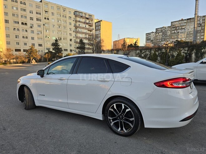 Ford Fusion (North America) 2017, 113,000 km - 2.0 л - Bakı