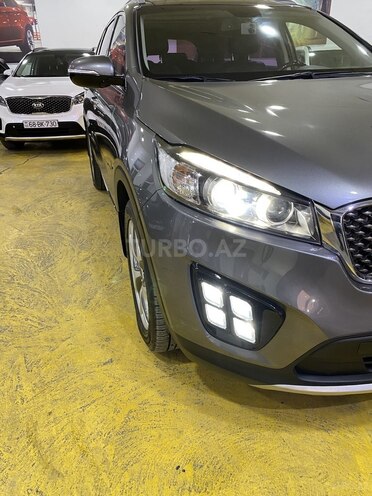 Kia Sorento-2