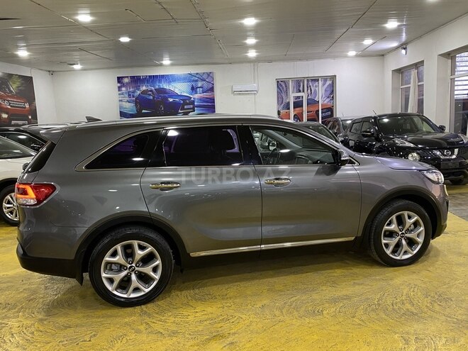 Kia Sorento-7