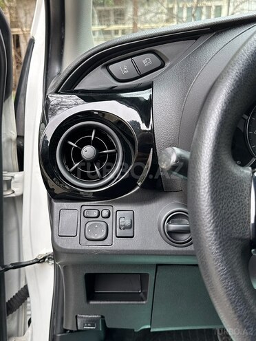 Toyota Vitz 2019, 94,000 km - 1.5 l - Bakı