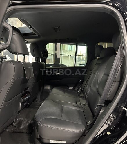 Toyota Land Cruiser-12