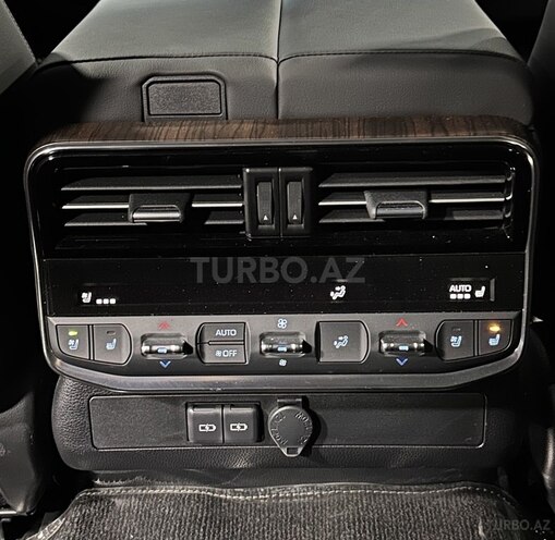 Toyota Land Cruiser-13
