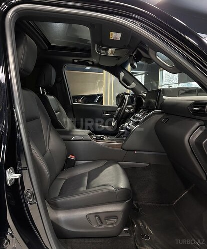 Toyota Land Cruiser-17