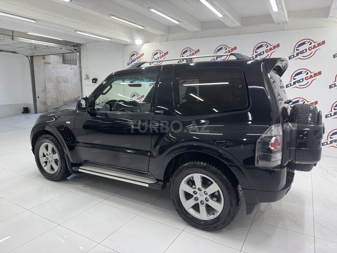 Mitsubishi Pajero 2009, 320,000 km - 3.2 l - Bakı