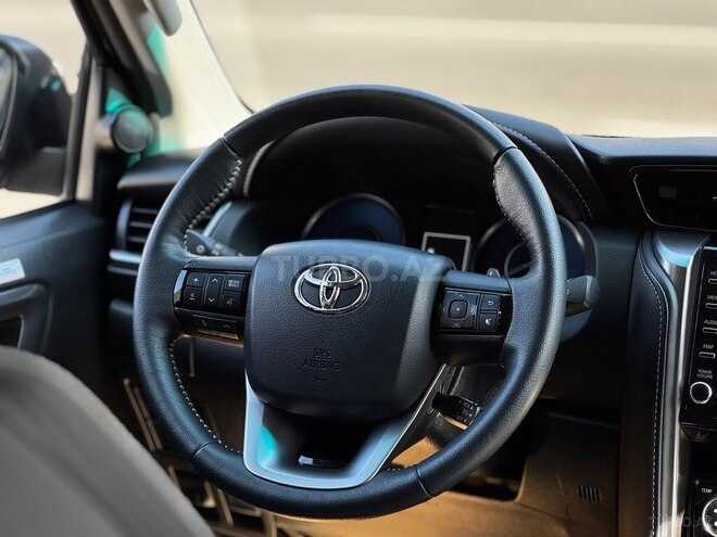 Toyota Fortuner 2022, 24,812 km - 2.8 л - Bakı