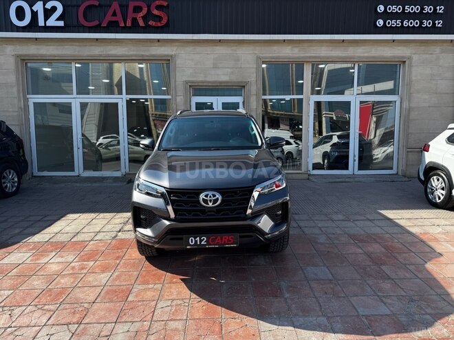 Toyota Fortuner 2022, 24,812 km - 2.8 л - Bakı