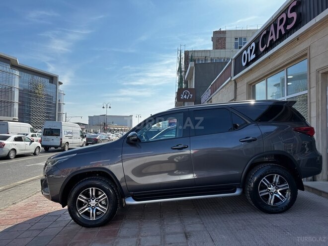 Toyota Fortuner 2022, 24,812 km - 2.8 л - Bakı