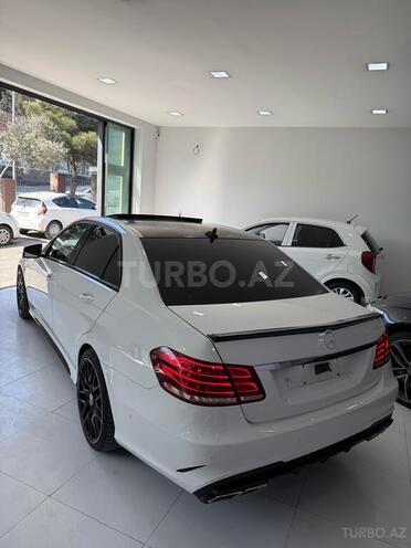 Mercedes E 220 d-7