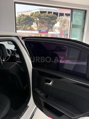 Mercedes E 220 d-14