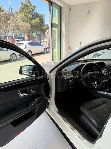 Mercedes E 220 d-10