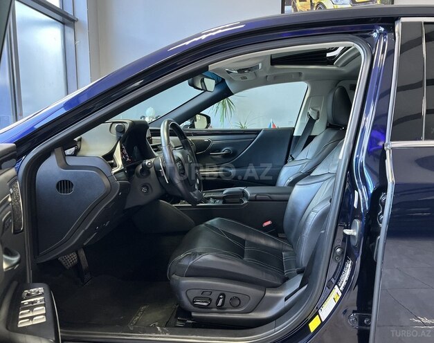 Lexus ES 300h 2021, 55,000 km - 2.5 л - Bakı