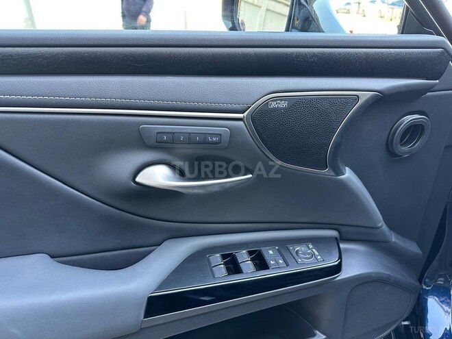 Lexus ES 300h 2023, 23,000 km - 2.5 л - Bakı