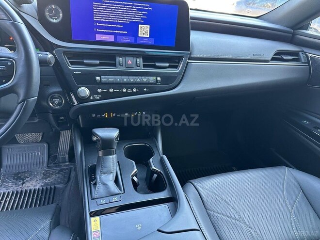 Lexus ES 300h 2023, 23,000 km - 2.5 л - Bakı