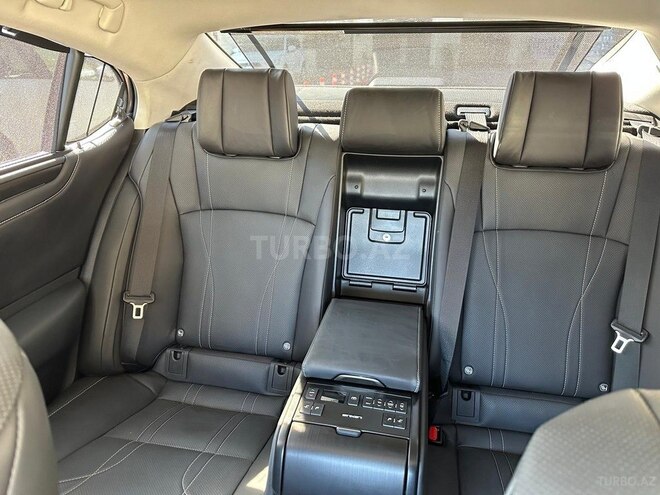 Lexus ES 300h 2023, 23,000 km - 2.5 л - Bakı