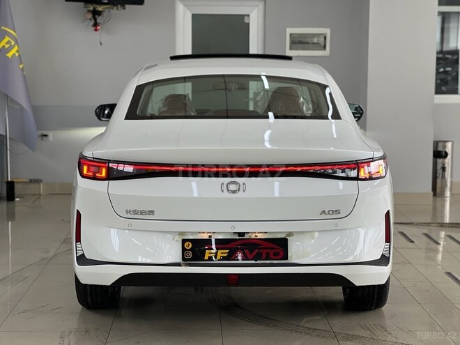 Changan Qiyuan A05-6
