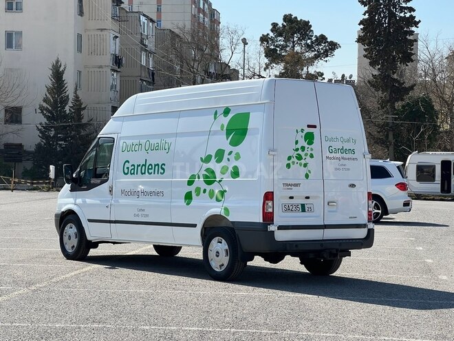 Ford Transit-3
