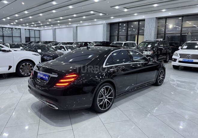 Mercedes S 560 4MATIC 2018, 117,000 km - 4.0 l - Bakı