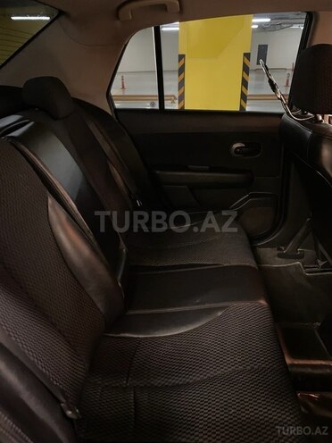 Nissan Tiida-13