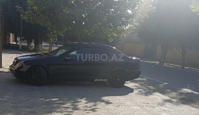 Mercedes C 220 d 2001, 350,000 km - 2.2 л - Biləsuvar