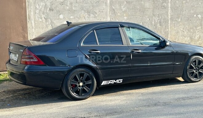 Mercedes C 220 d 2001, 350,000 km - 2.2 л - Biləsuvar