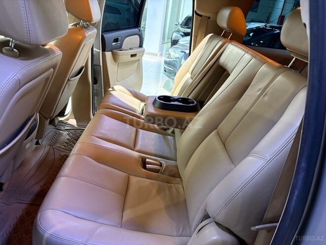 Chevrolet Suburban 2008, 167,000 km - 5.3 l - Bakı