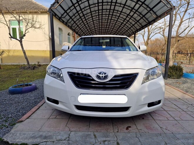 Toyota Camry-1