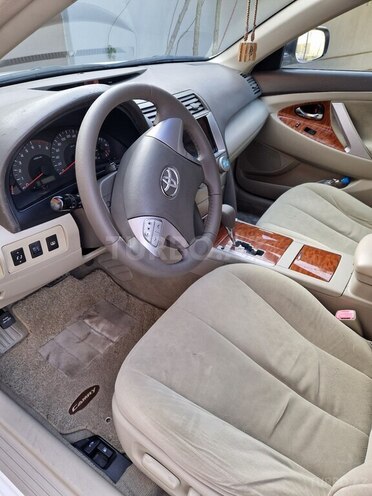 Toyota Camry-11