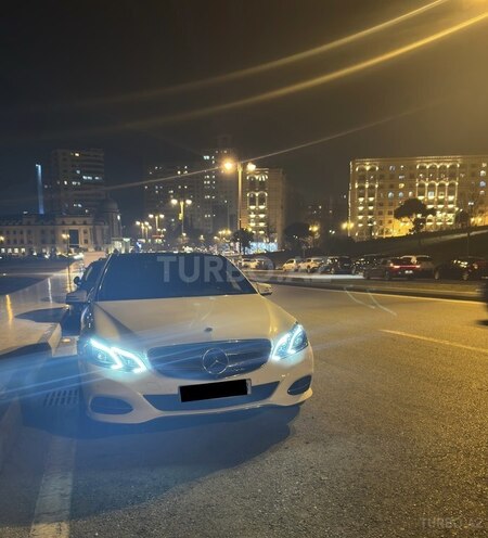 Mercedes E 250 4MATIC 2015, 198,000 km - 2.2 л - Bakı