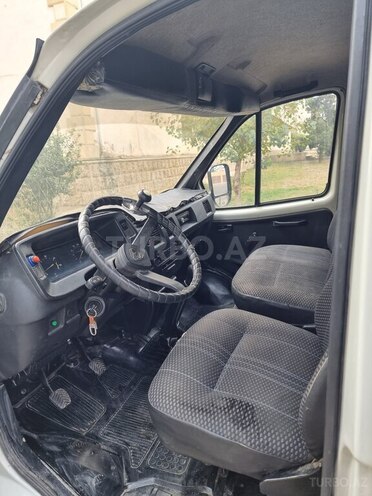 GAZ  1998, 230,000 km - 2.5 l - Gəncə