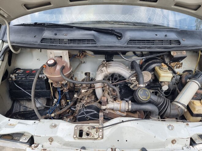 GAZ  1998, 230,000 km - 2.5 l - Gəncə