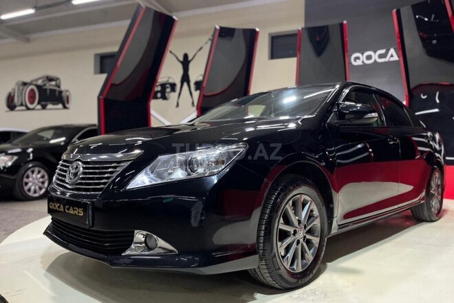 Toyota Camry-6