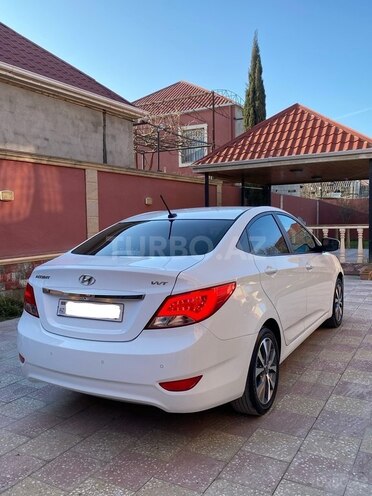 Hyundai Accent 2015, 160,000 km - 1.4 l - Bakı