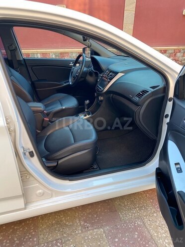 Hyundai Accent 2015, 160,000 km - 1.4 l - Bakı