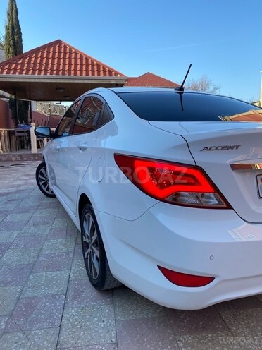 Hyundai Accent 2015, 160,000 km - 1.4 l - Bakı