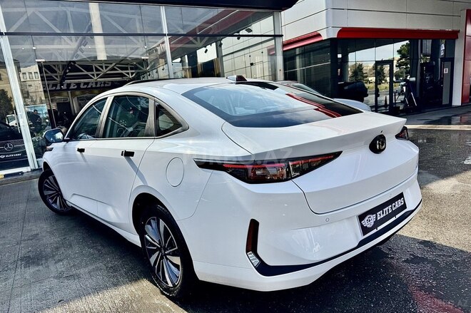 Changan Qiyuan A05 2024, 0 km - 1.5 л - Bakı