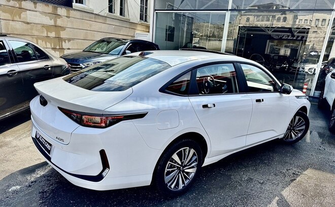 Changan Qiyuan A05 2024, 0 km - 1.5 л - Bakı