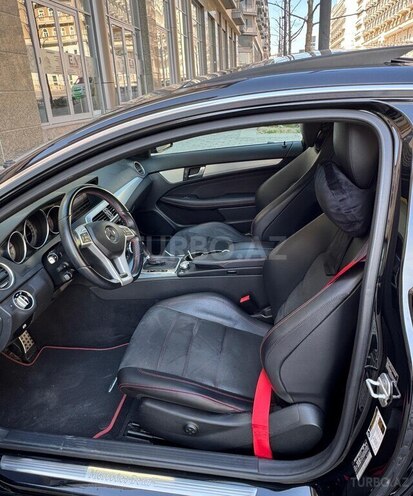 Mercedes C 250-9
