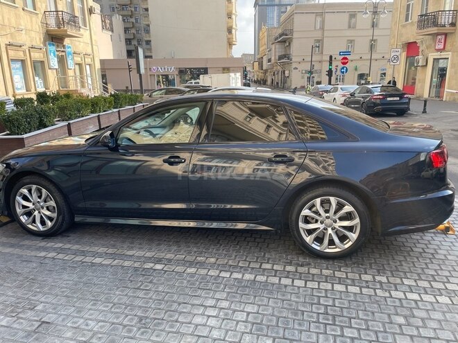 Audi A6-3