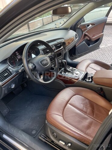 Audi A6-6