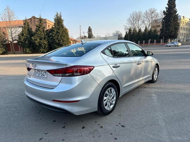 Hyundai Elantra 2018, 151,000 km - 2.0 l - Gəncə