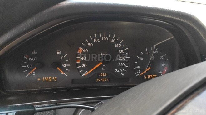 Mercedes E 230 1996, 353,000 km - 2.3 l - Bakı