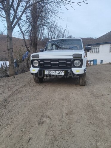 LADA (VAZ) Niva 2010, 160,000 km - 1.7 л - Lerik