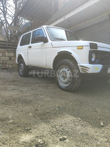 LADA (VAZ) Niva 2010, 160,000 km - 1.7 л - Lerik