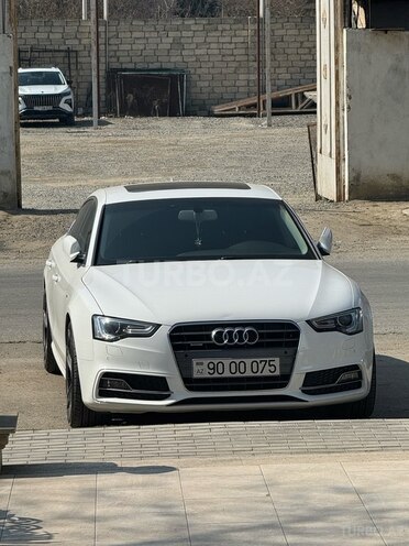 Audi A5-1