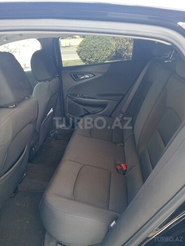 Chevrolet Malibu-8