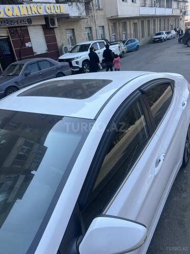 Hyundai Elantra 2014, 220,000 km - 1.8 l - Bakı